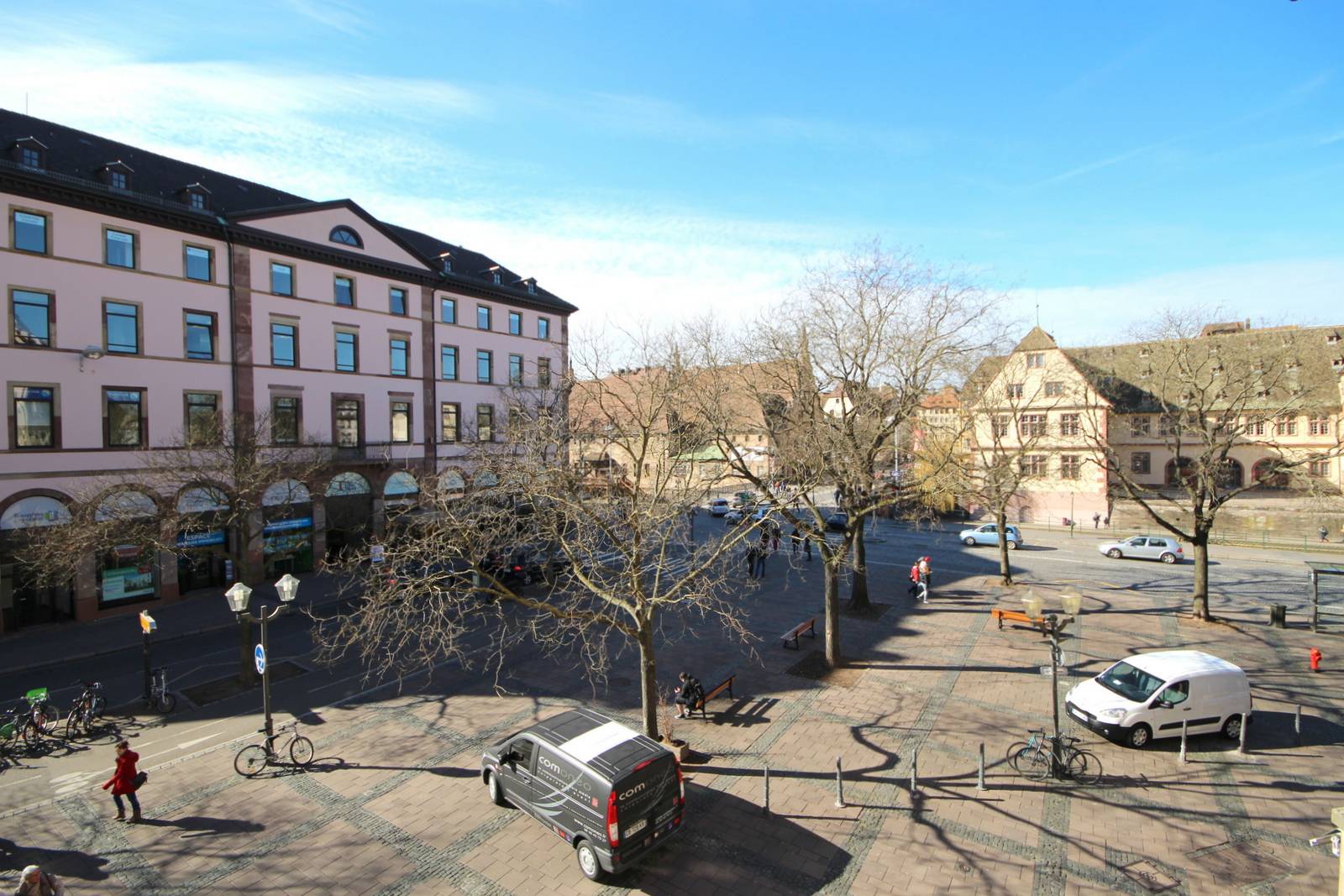 VENDU - CENTRE VILLE Place du Corbeau Appartement 3 pièces 62 m²