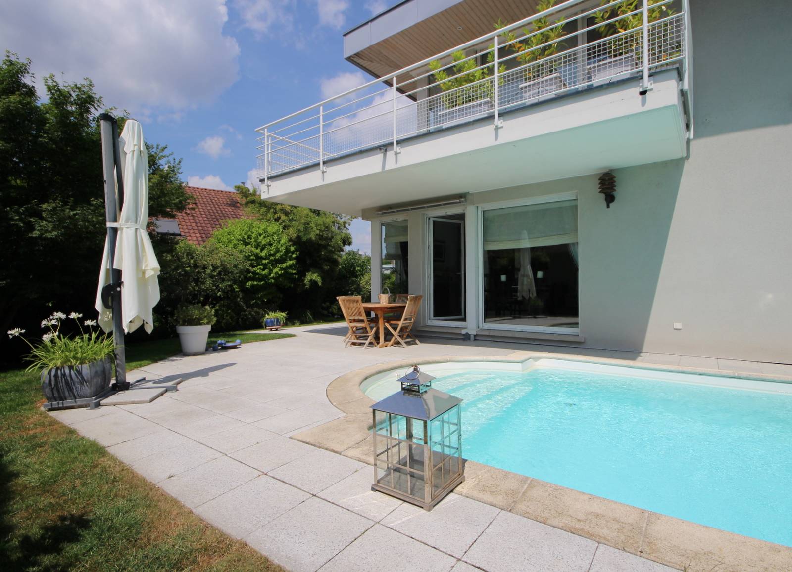 VENDU - ROBERSTAU rue du Docteur François Maison d'Architecte 200 m² avec Piscine et Garage double