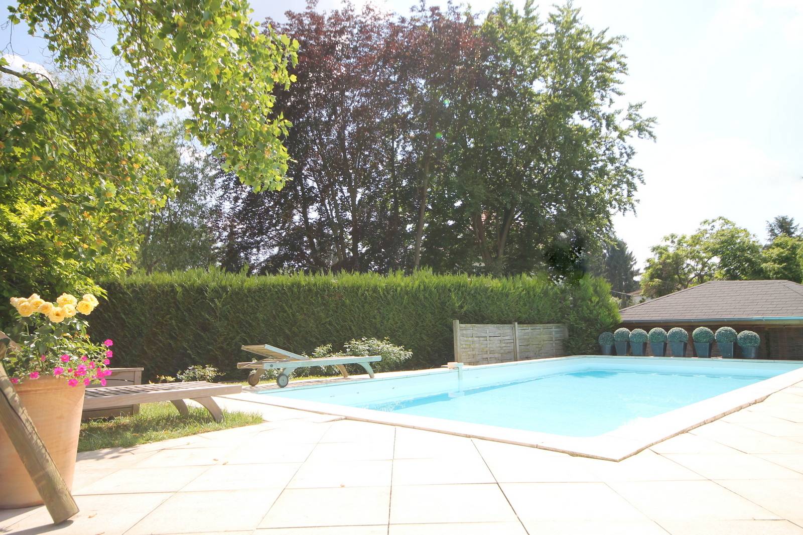 ROBERTSAU MAISON D’ARCHITECTE AVEC PISCINE ET 5 STATIONNEMENTS