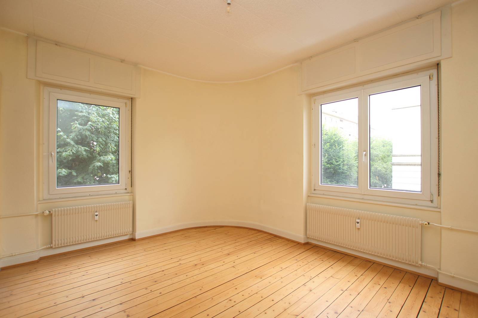 DEBUT NEUDORF – APP. 2 PIECES RENOVE 49,5 m²