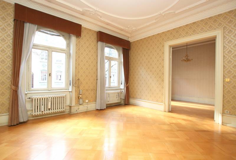 STRASBOURG – ORANGERIE – HOTEL PARTICULIER FIN 19ème – 400 m² - 14 PIECES - JARDIN – GARAGE