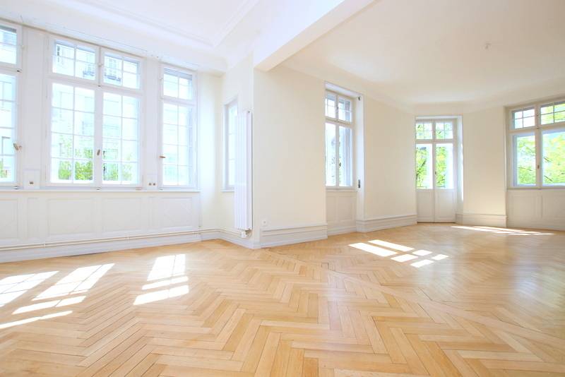 STRASBOURG – ORANGERIE - SUPERBE APPARTEMENT BOURGEOIS D’ANGLE 8 PIECES - 245 M² - ENTIEREMENT RENOVE - 2 BALCONS – 3 MANSARDES - CAVE -