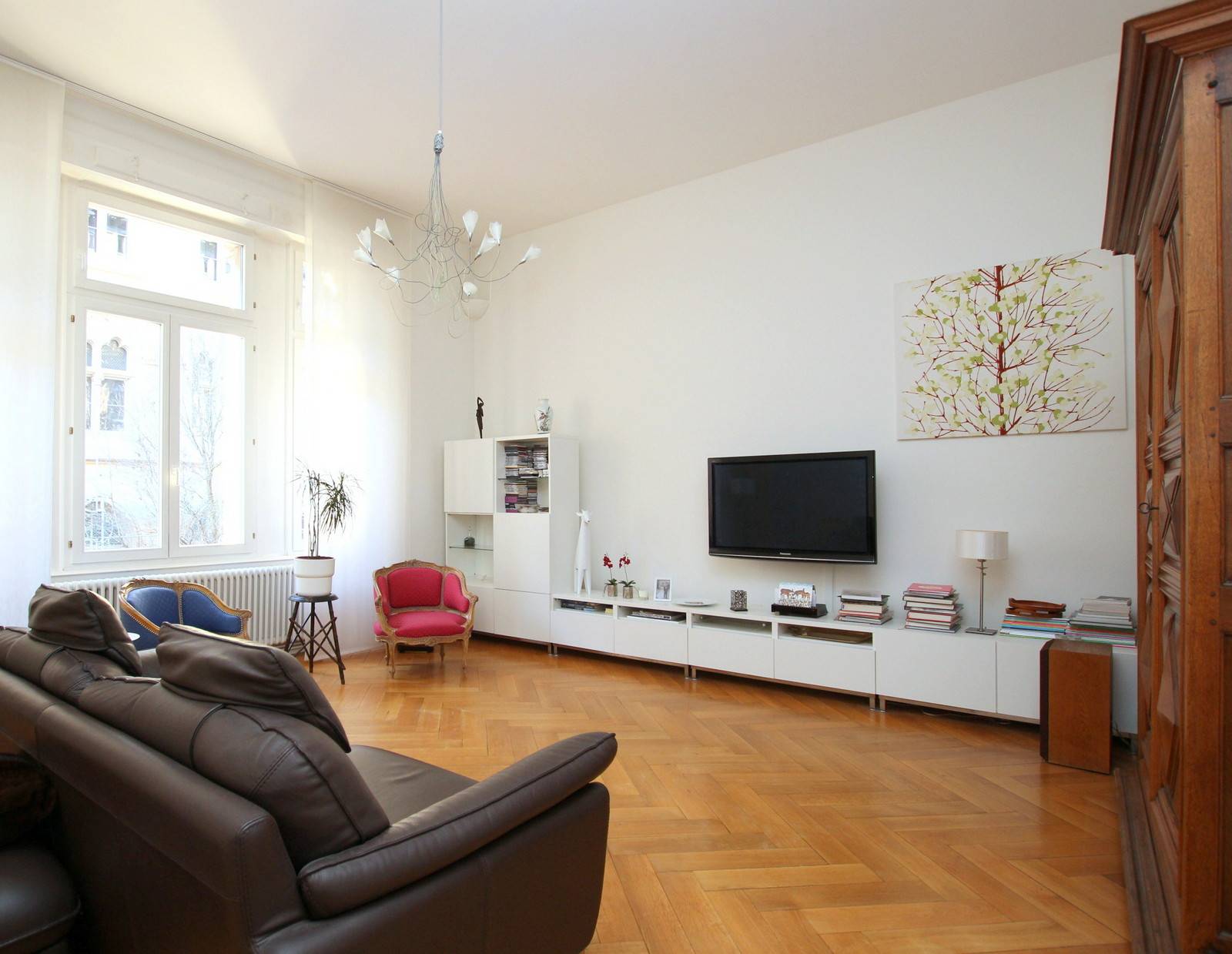 NEUSTADT- APPARTEMENT DE 257 M² AVEC PARKING