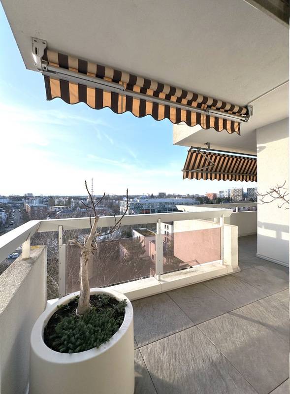 STRASBOURG - ORANGERIE PROX. PARC ET INSTITUTIONS EUROPEENNES – SUPERBE APPARTEMENT EN ETAGE ELEVE – 5 PIECES – 134 M² –  TERRASSE – VUE DEGAGEE - GARAGE