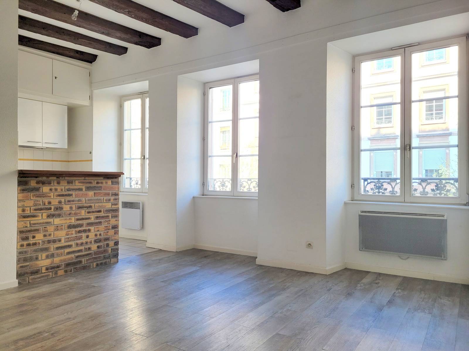 CENTRE VILLE APPARTEMENT 2 PIECES AVEC ASCENSEUR