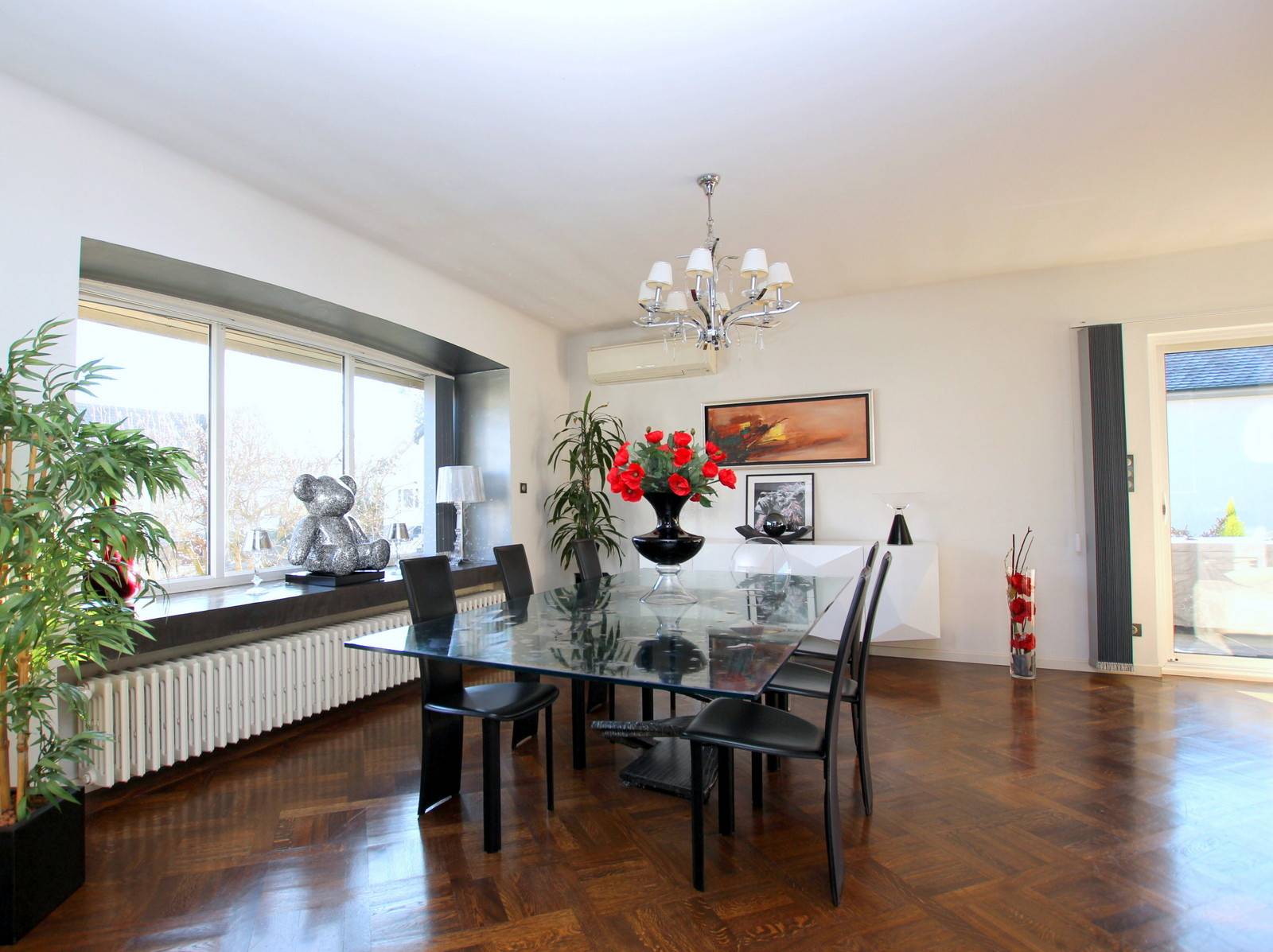 VENDU - DEBUT ILLKIRCH MAISON RENOVEE 394 M² AVEC PISCINE