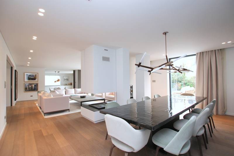 ORANGERIE – PROX. PARC – MAISON EXCEPTIONNELLE 10 PIECES 360 M² – LUXE - RAFFINEMENT - PISCINE ET SUPERBE JARDIN PAYSAGE - TERRAIN 9 ARES