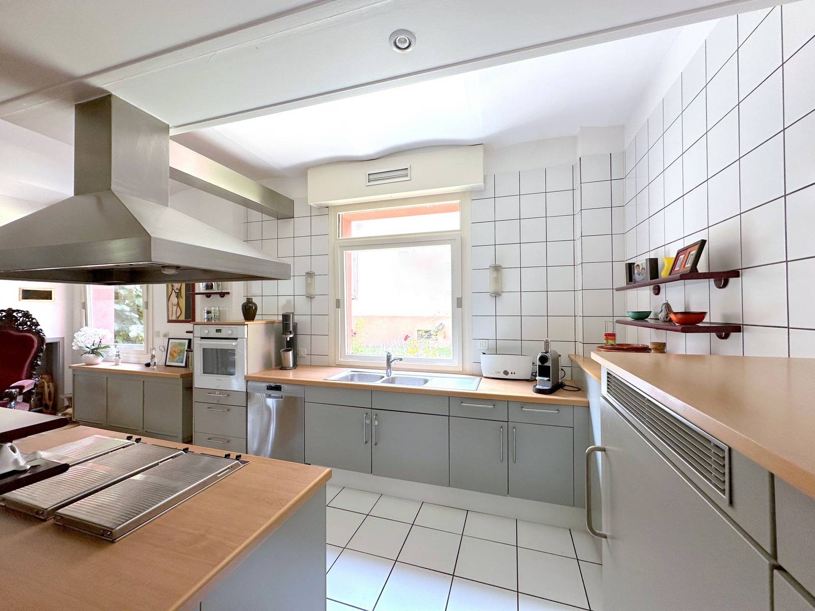 STRASBOURG NORD – SCHILTIGHEIM - CHARMANT LOFT 131 m² - 5 PIECES – 2 PARKINGS + GARAGE – JARDIN COMMUN