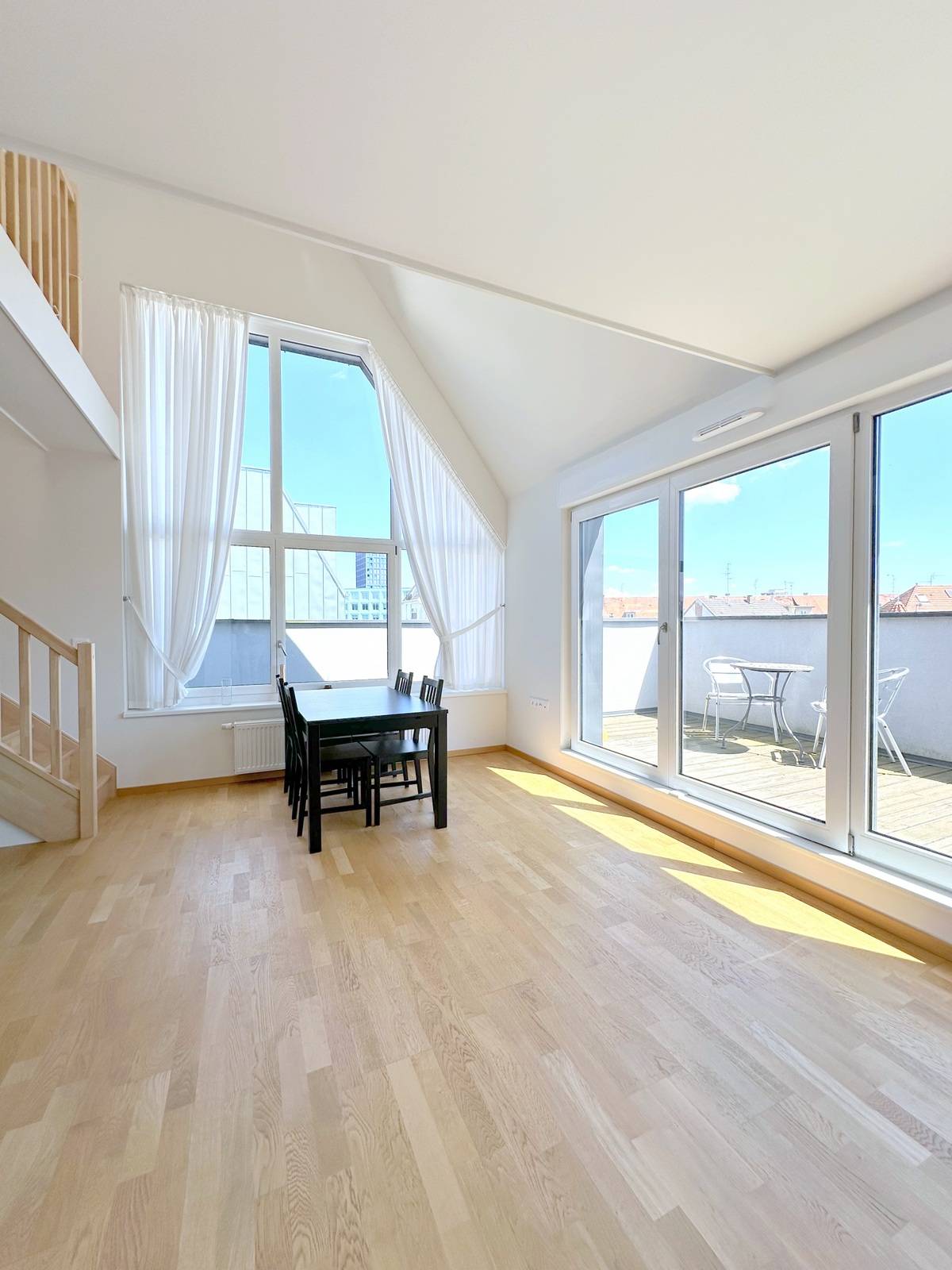 VENDU - NOUVEAU PRIX  - STRASBOURG - DEBUT NEUDORF – PROX. CENTRE-VILLE ET TRAM – DERNIER ETAGE - SUPERBE APPARTEMENT CLIMATISE 6 PIECES AVEC TERRASSE ET GARAGE - IMMEUBLE DE 2017