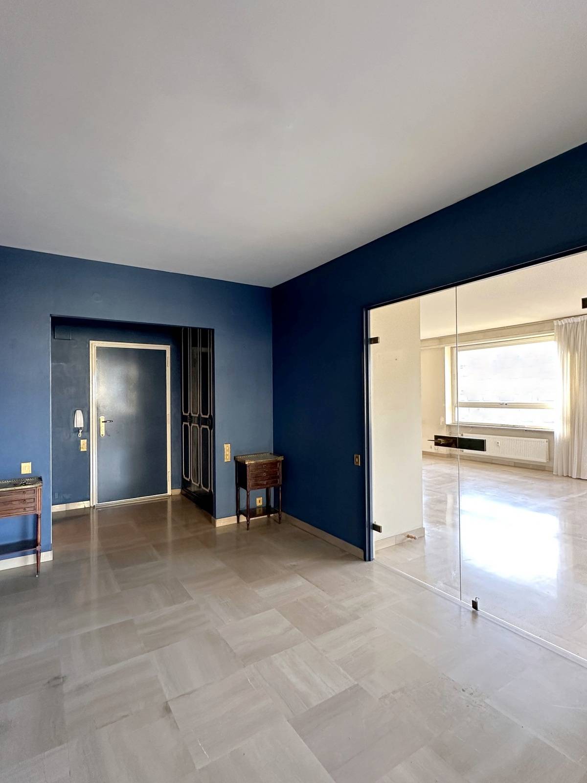 VENDU - RARE - STRASBOURG CONTADES – ETAGE ELEVE - APPARTEMENT D’ANGLE – 8 PIECES - 208 M² - BALCON - ASCENSEUR – CAVE – GARAGE DOUBLE