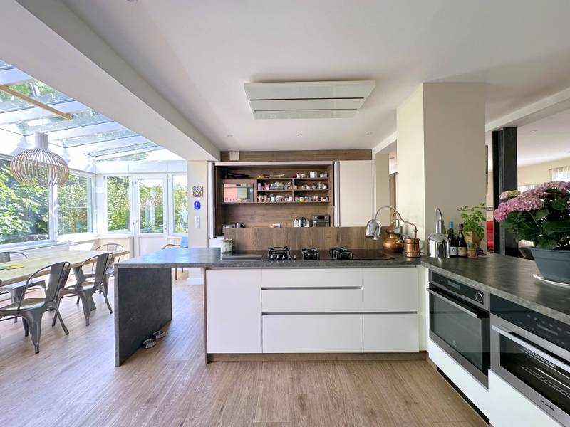 NOUVEAU PRIX - STRASBOURG - DEBUT ROBERTSAU – CHARMANTE MAISON 7 PIECES – ENTIEREMENT RENOVEE – BEAU JARDIN PAYSAGE SANS VIS-A-VIS