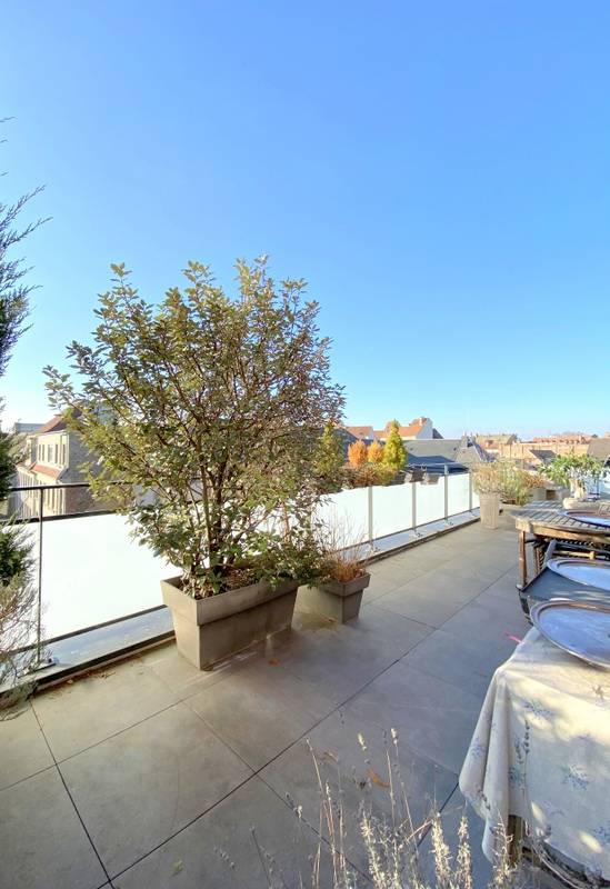 VENDU - EXCEPTIONNEL ATTIQUE 144M² TERRASSE 60 M² VUE CATHEDRALE