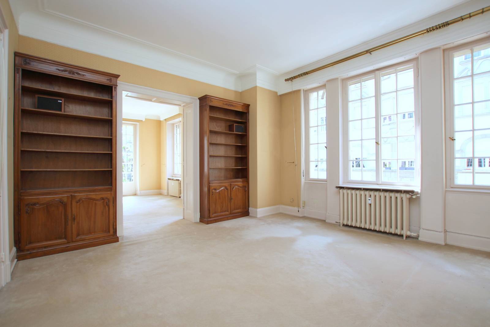 VENDU - STRASBOURG – ORANGERIE PROX CONSEIL EUROPE - APPARTEMENT D’ANGLE 6 PIECES - 184 M² - 2 BALCONS – MANSARDE - GRENIER - CAVE - GARAGE -