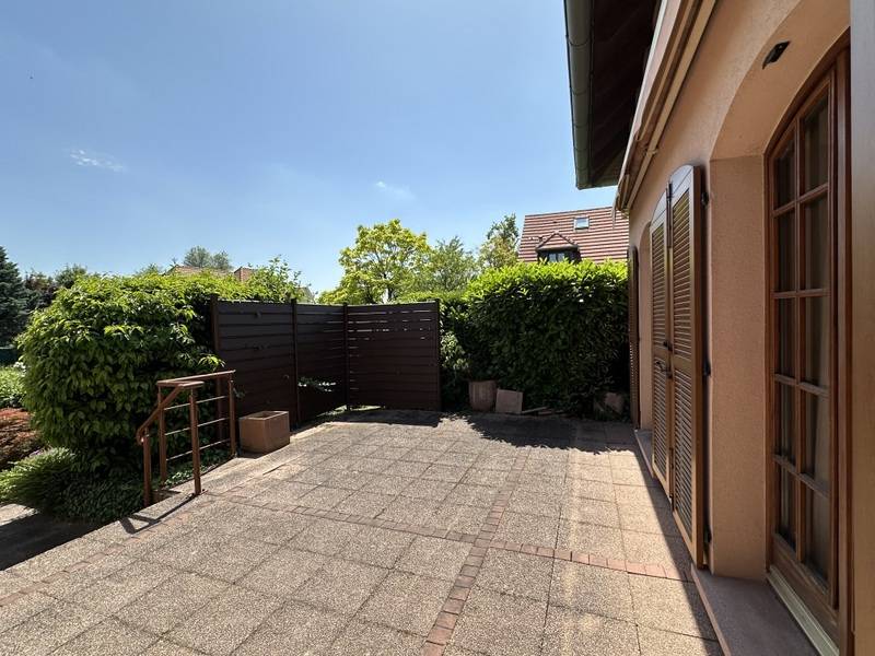 VENDU - EXCLUSIVITE - MITTELHAUSBERGEN – AU CALME - MAISON 124 M² AVEC BEAU JARDIN PAYSAGE – DOUBLE GARAGE + PARKING