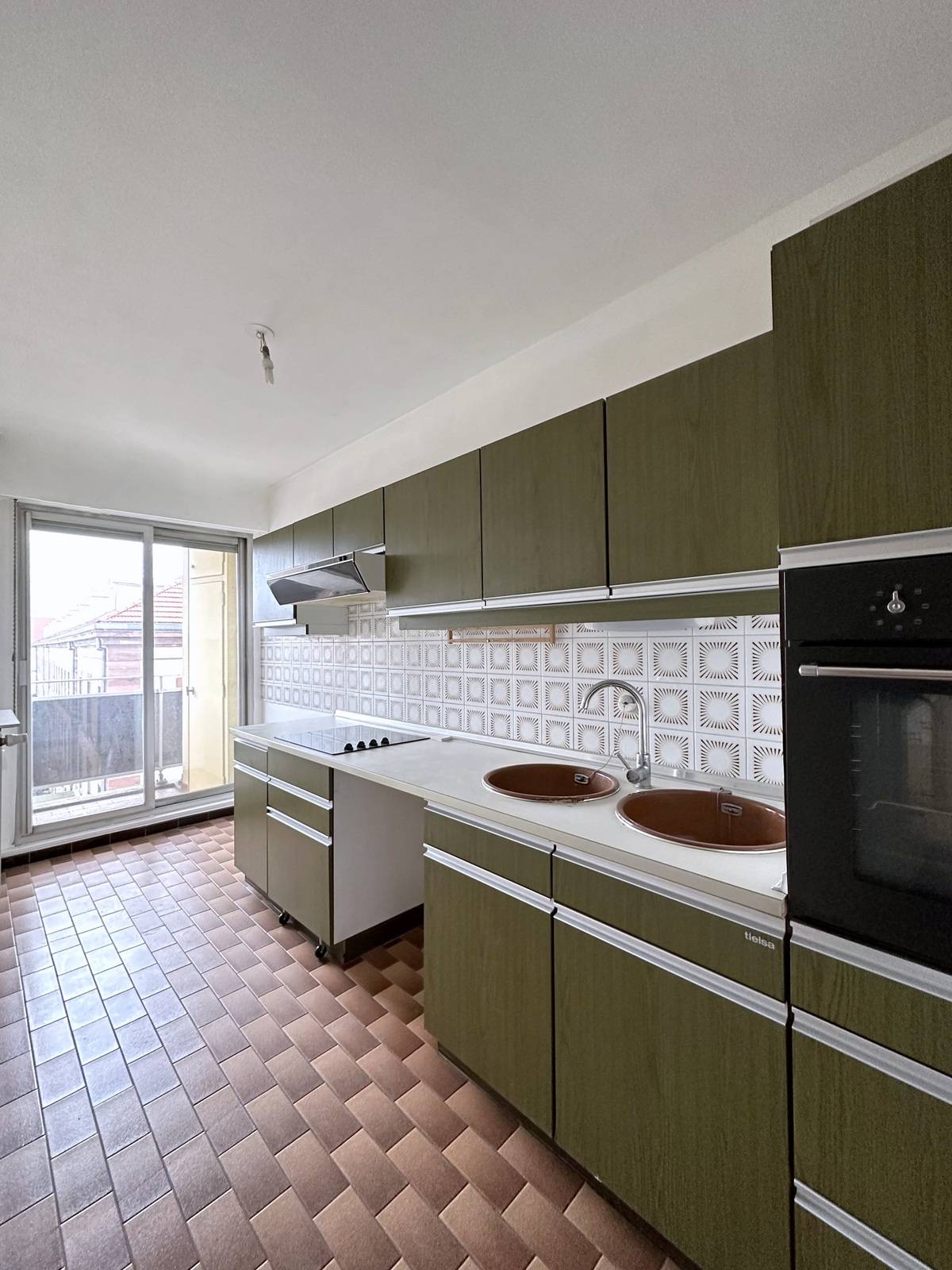 VENDU – STRASBOURG KRUTENAU – ETAGE ELEVE - VUE DEGAGEE – ASCENSEUR – LUMINEUX APPARTEMENT 2 PIECES 51,62 M² + 2 BALCONS