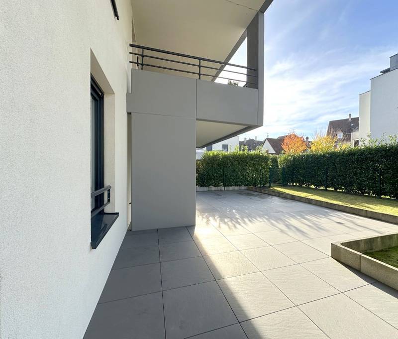 STRASBOURG – DEBUT ROBERTSAU - APPARTEMENT EN REZ-DE-JARDIN 88 M²– RESIDENCE NORMES PMR – DPE B - 100 M² TERRASSE/JARDIN – CAVE – GARAGE 2 PLACES -