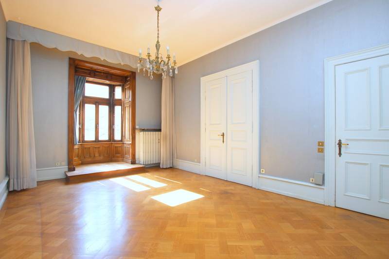 STRASBOURG – ORANGERIE – HOTEL PARTICULIER FIN 19ème – 400 m² - 14 PIECES - JARDIN – GARAGE