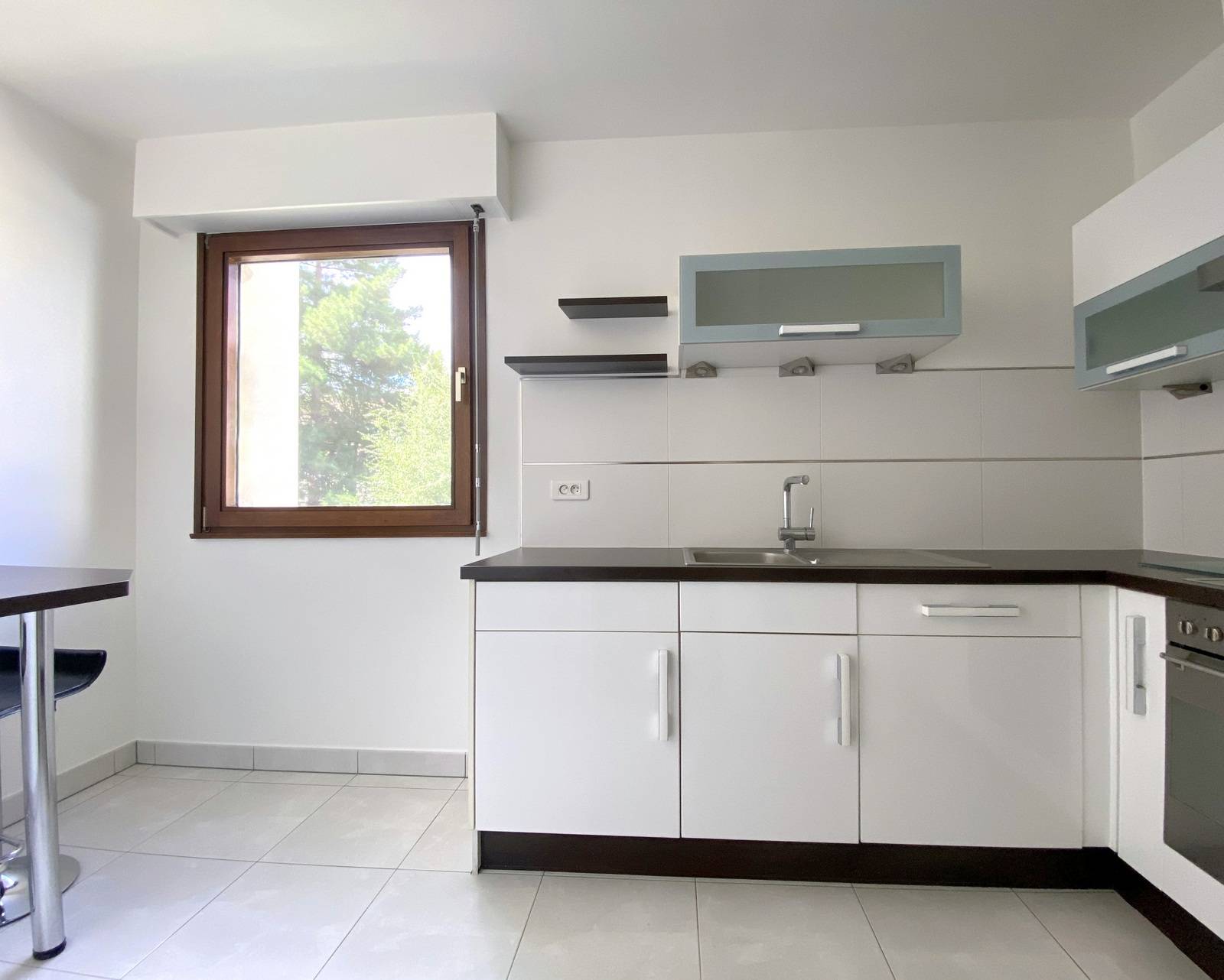 VENDU - ORANGERIE PROX. INSTITUTIONS EUROPEENNES ET PARC BEAU 2 PIECES AVEC  BALCON - PARKING