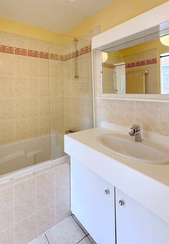 STRASBOURG – CENTRE VILLE – APPARTEMENT 5 PIECES – 4 CHAMBRES – ETAGE ELEVE - DPE C – 2 CAVES – STATIONNEMENTS -