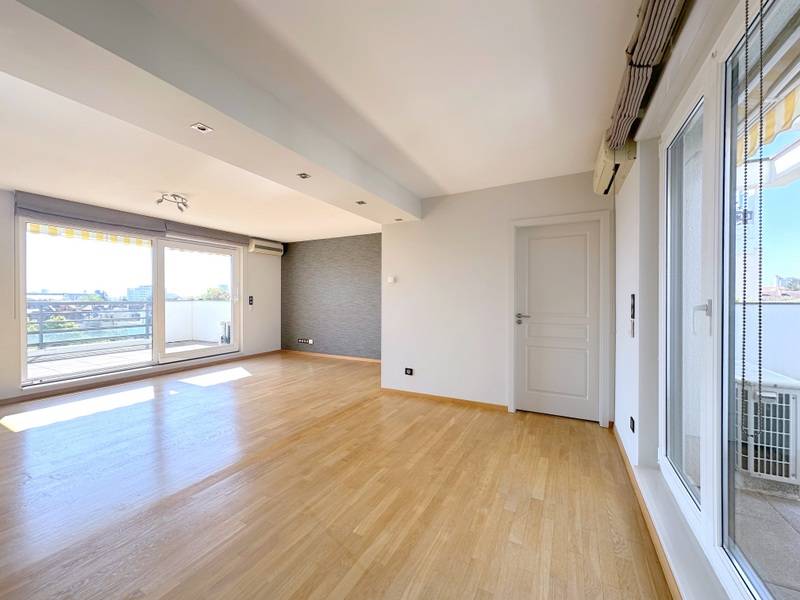 LOUE - STRASBOURG – ORANGERIE – BON PASTEUR – ATTIQUE 4 PIECES 92,1 M²- TERRASSE 33 M²– GARAGE – PARKING