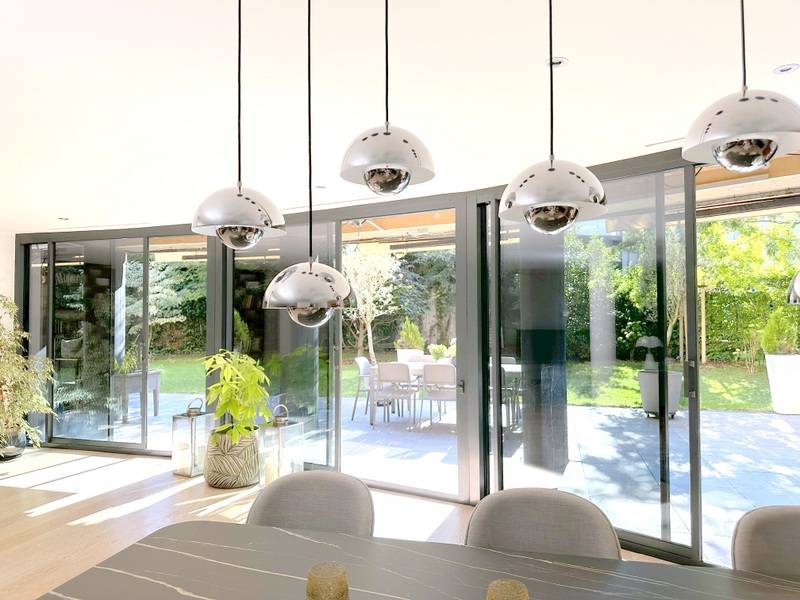 STRASBOURG – CONTADES – EXCEPTIONNEL REZ DE JARDIN CLIMATISE 6 PIECES 217 M² JARDIN PAYSAGE ARBORE – DPE B - CAVE – GARAGE