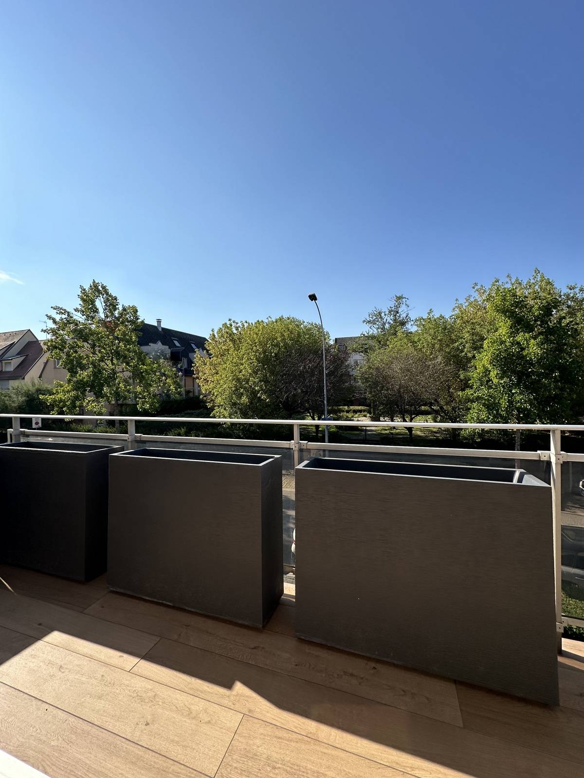 VENDU - NOUVEAU PRIX - STRASBOURG DEBUT ROBERTSAU – PROX INSTITUTIONS - APPARTEMENT 5 PIECES - ENTIEREMENT RENOVE – TERRASSES - 2 GARAGES