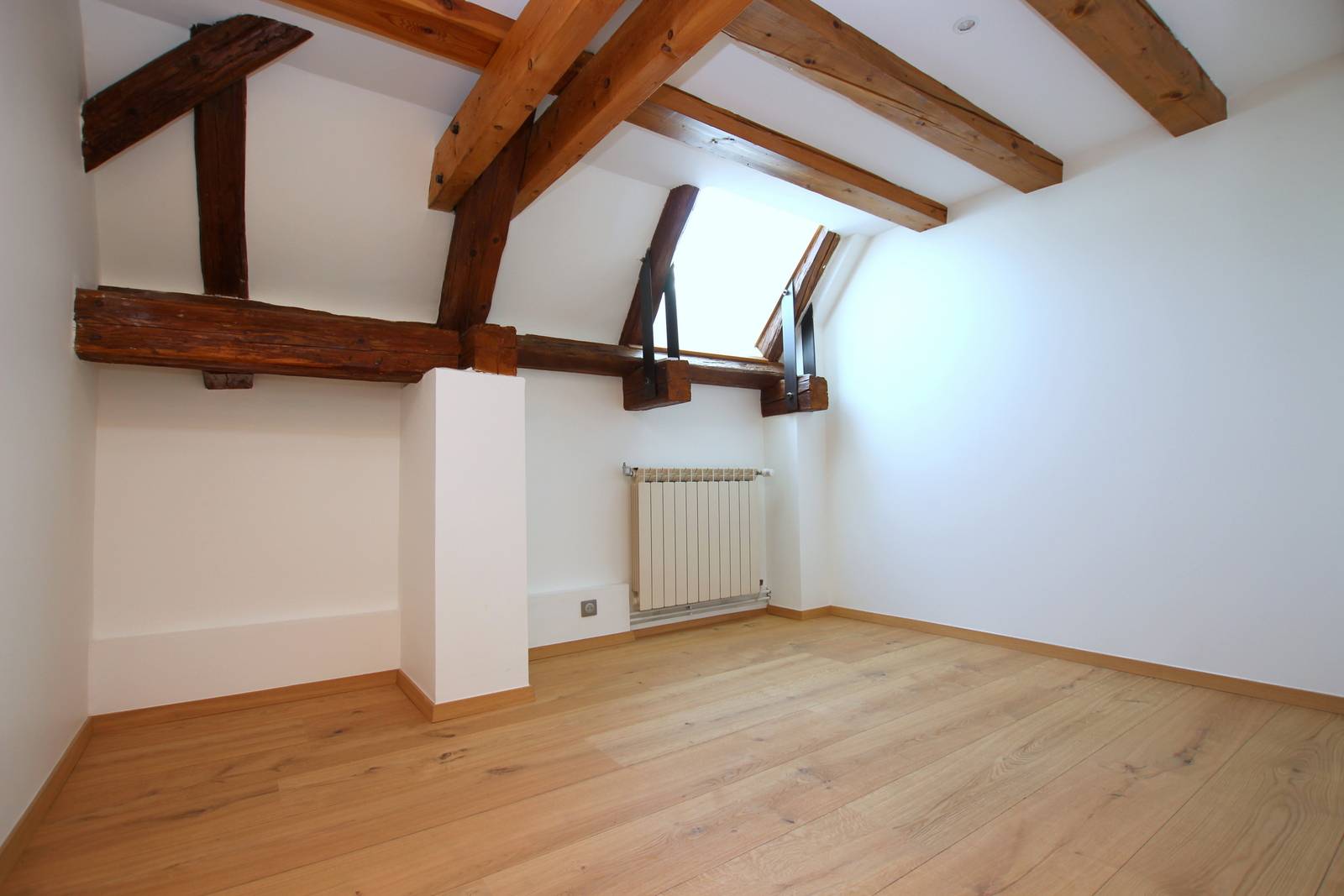 NOUVEAU PRIX - ENTZHEIM – MAISON ALSACIENNE 240 M² – GRANDS VOLUMES  TERRAIN 5,83 ARES