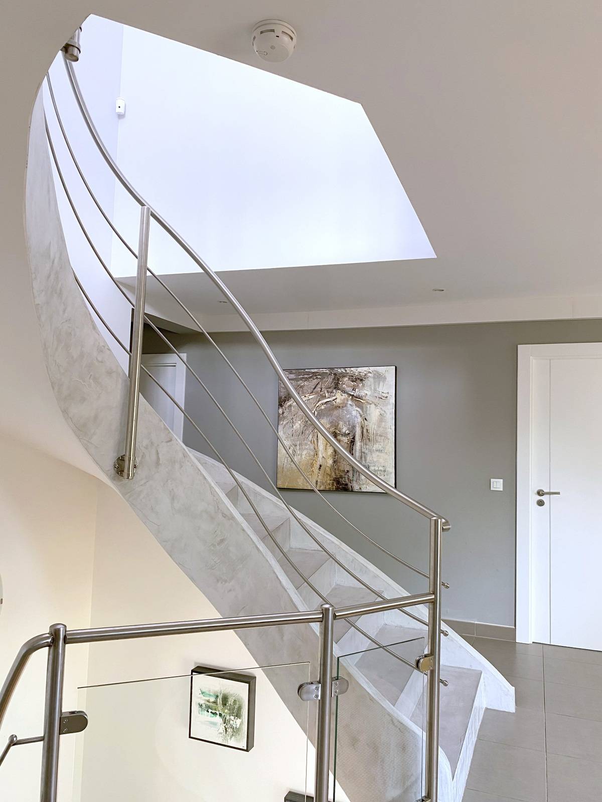 DEBUT ILLKIRCH SUPERBE MAISON CONTEMPORAINE 266 M² AVEC PISCINE ET GARAGE DOUBLE