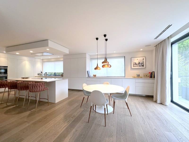 ORANGERIE – PROX. PARC – MAISON EXCEPTIONNELLE 10 PIECES 360 M² – LUXE - RAFFINEMENT - PISCINE ET SUPERBE JARDIN PAYSAGE - TERRAIN 9 ARES