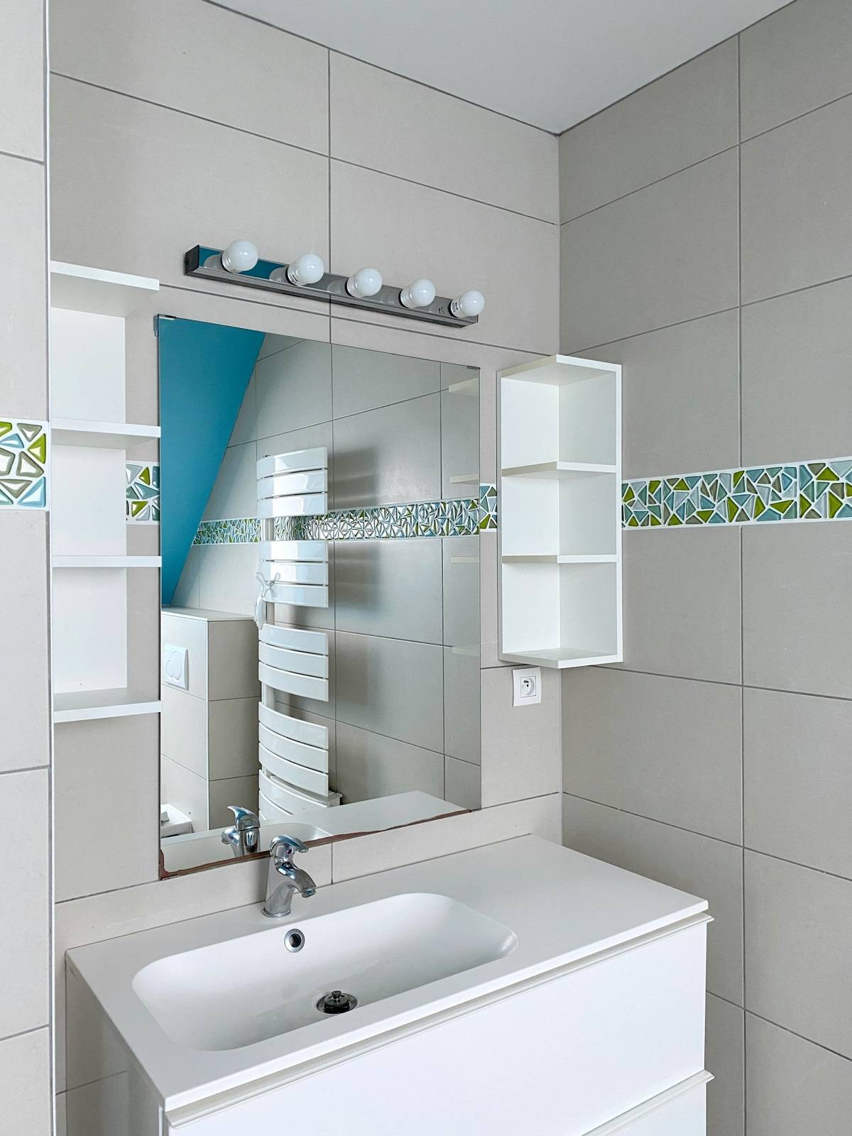 DEBUT ILLKIRCH SUPERBE MAISON CONTEMPORAINE 266 M² AVEC PISCINE ET GARAGE DOUBLE