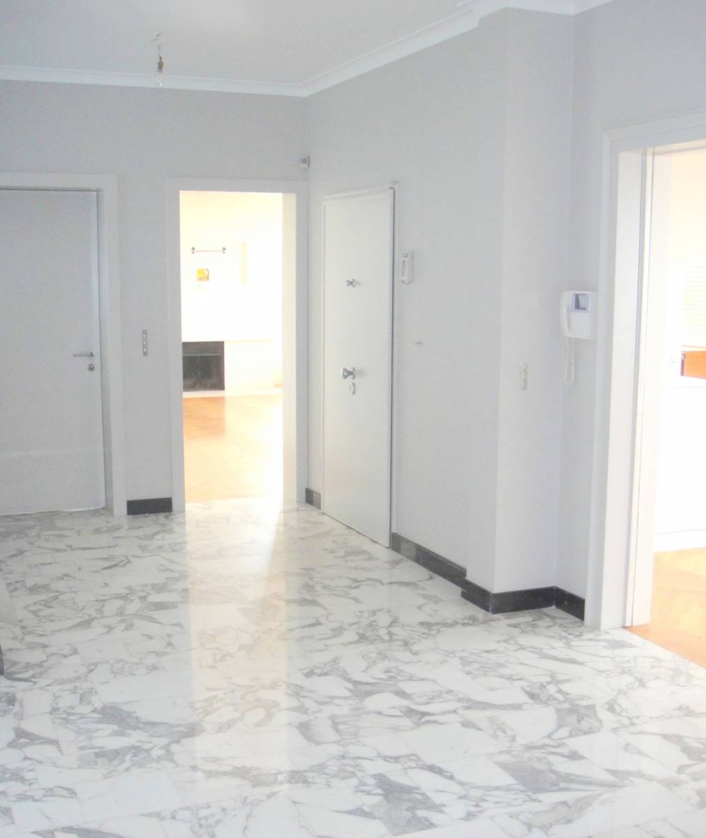 VENDU - ORANGERIE Quai Rouget de Lisle Appartement 7 pièces 222 m² en dernier étage avec Grande Terrasse 60 m²