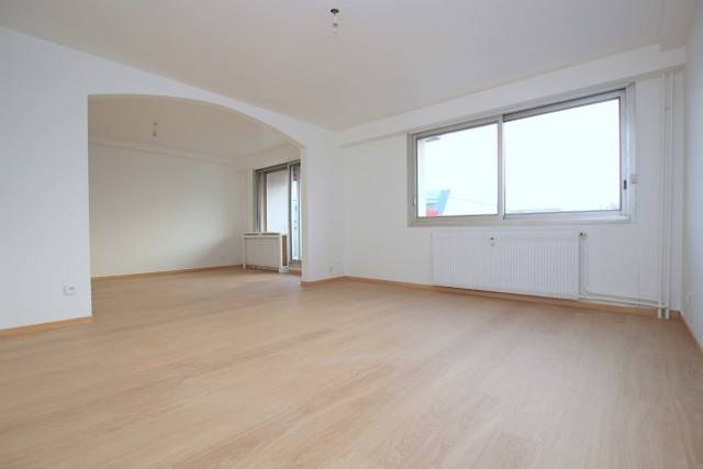 En étage élevé avec ascenseur, appartement entièrement rénové