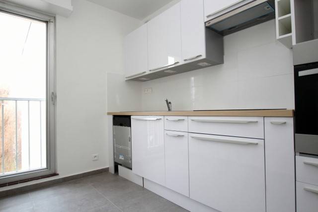 LOUE - STRASBOURG NEUDORD – RUE DU BILSTEIN - APPARTEMENT 2/3 PIECES – ETAGE ELEVE AVEC ASCENSEUR – 71,51 m² – GRAND BALCON – CAVE