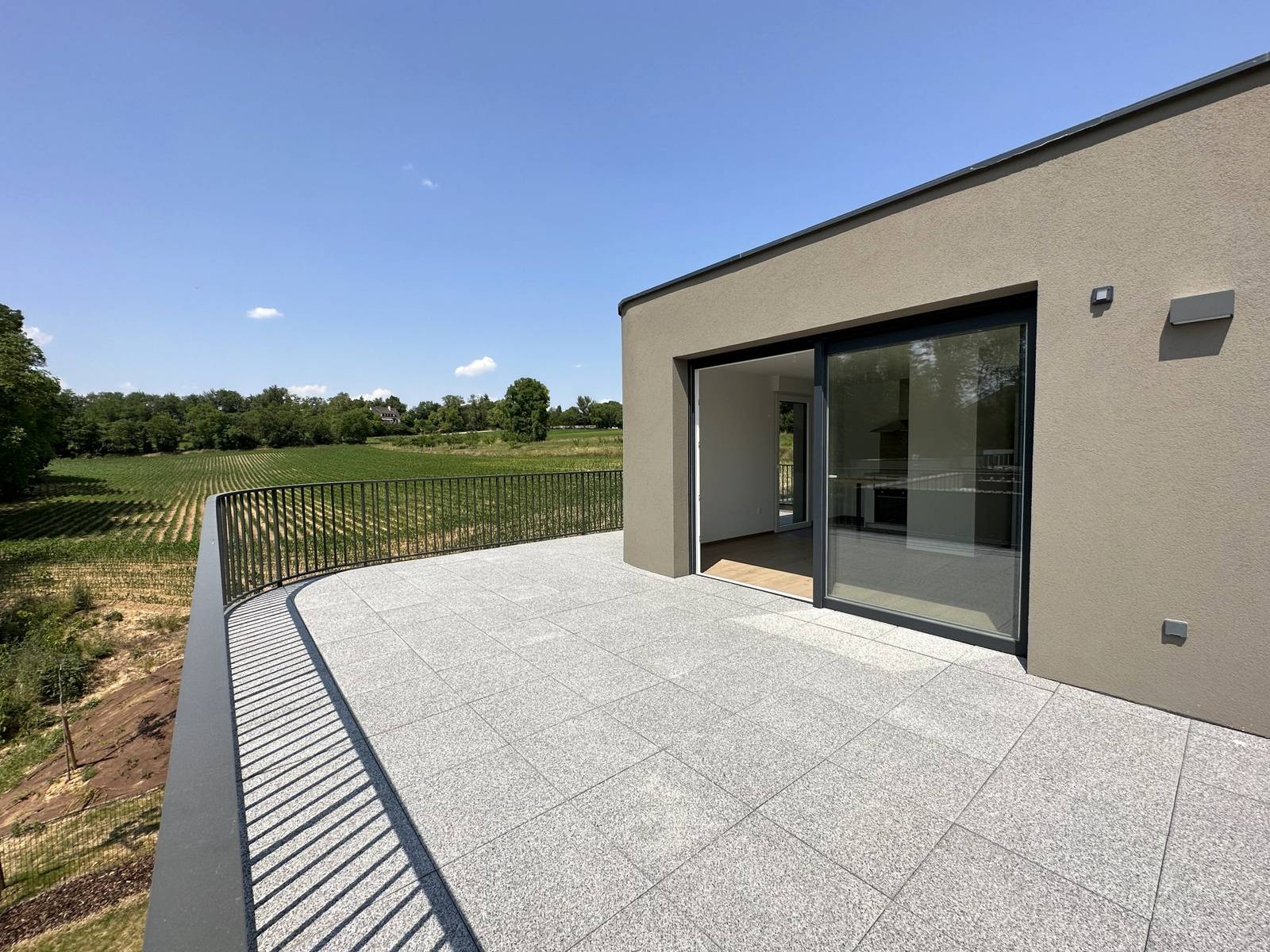 MITTELHAUSBERGEN - ATTIQUE  NEUF 4 PIECES - 75 M²  TERRASSE 37 M² – GARAGE + PARKING