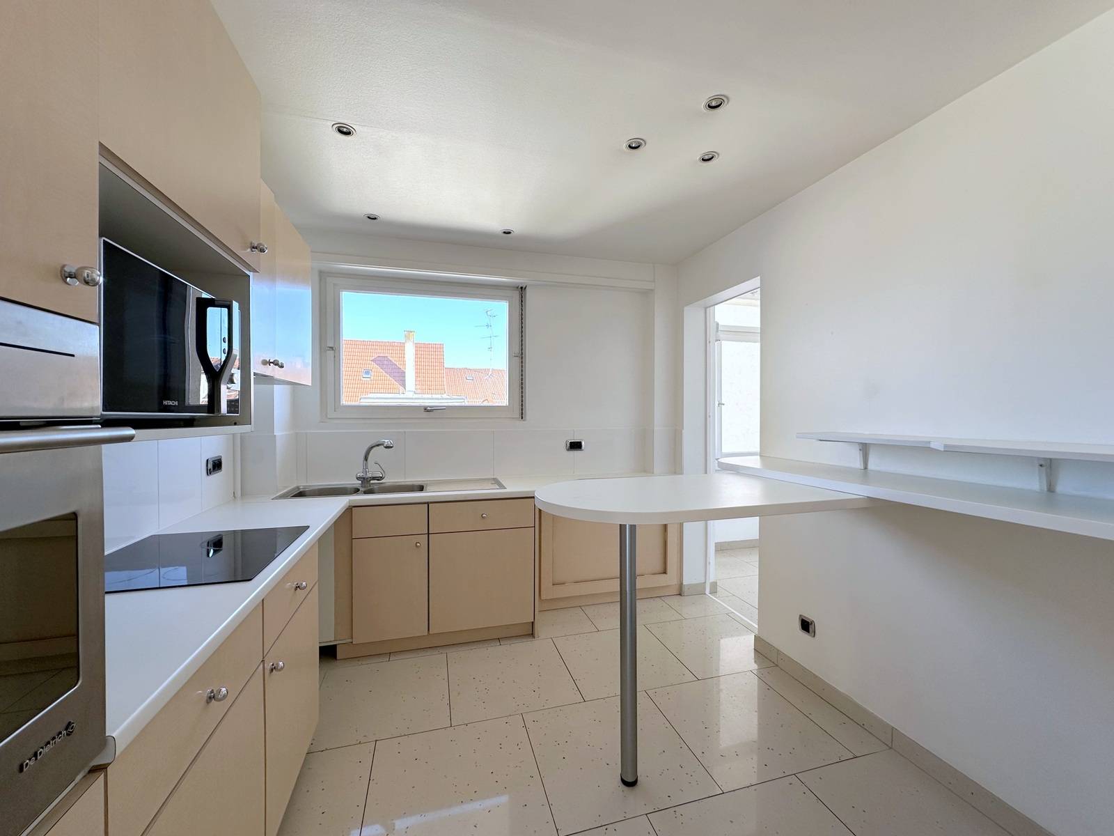 SOUS COMPROMIS - STRASBOURG – ORANGERIE – QUAI ROUGET DE LISLE – ETAGE ELEVE –  5 PIECES – TERRASSE - CAVE – STATIONNEMENT