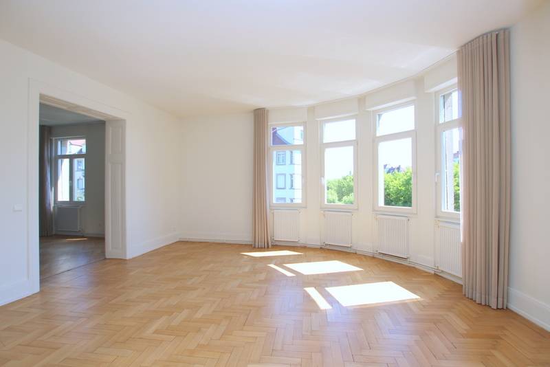 VENDU - STRASBOURG – ORANGERIE – BEL APPARTEMENT D’ANGLE - 5 PIECES - CLIMATISE - DANS IMMEUBLE BOURGEOIS - ETAGE ELEVE ASCENSEUR – BALCONS ET JARDIN COMMUN
