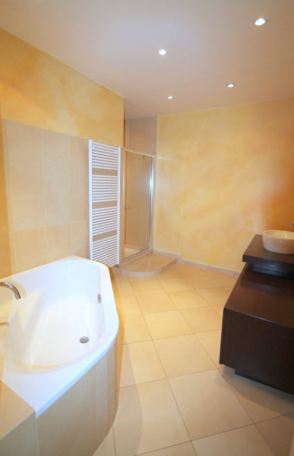 VENDU - CENTRE VILLE Prestigieux Immeuble de l'ESCA  Appartement Bourgeois en dernier étage 5 pièces 134 m² avec chambre de bonnes