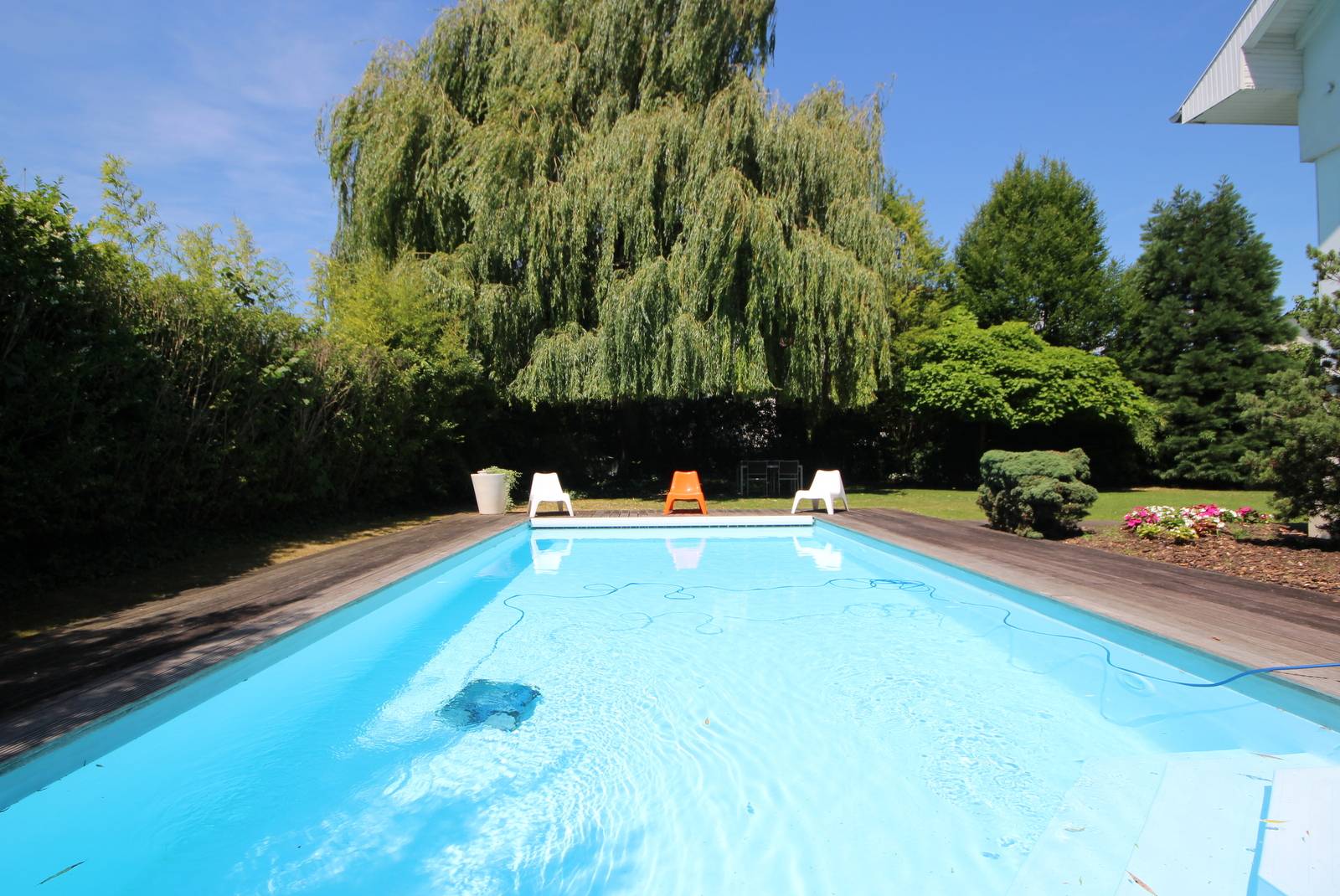 VENDU - ROBERSTAU rue du Plan Maison entièrement rénovée Piscine Jardin paysagé Grand Garage Terrain 10 ares