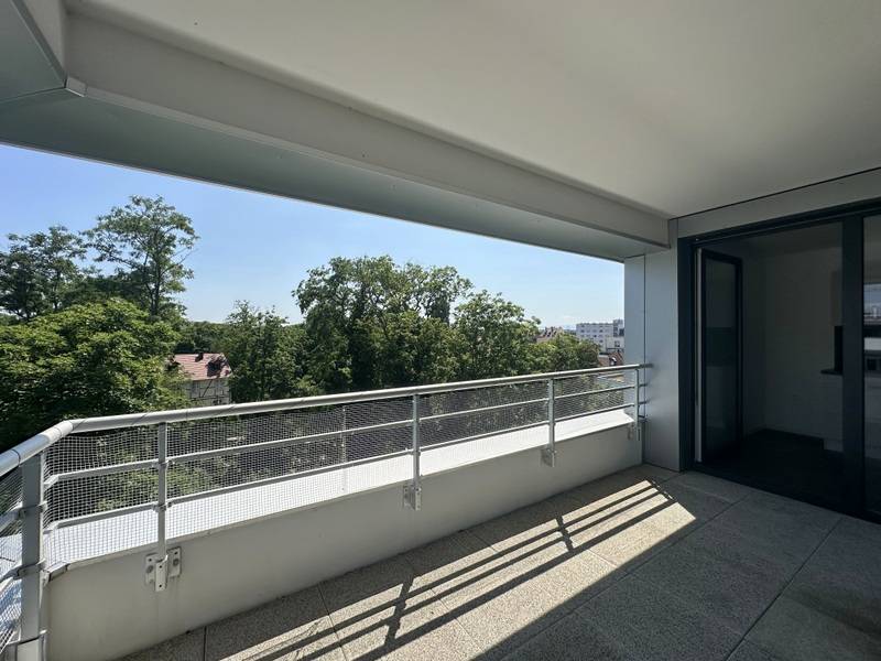 LOUE - STRASBOURG NEUDORF - PROX. PLACE DE L’ETOILE – AU CALME SUR PARC- GRAND APP. 3 PIECES 67,48 m² TERRASSE ET PARKING