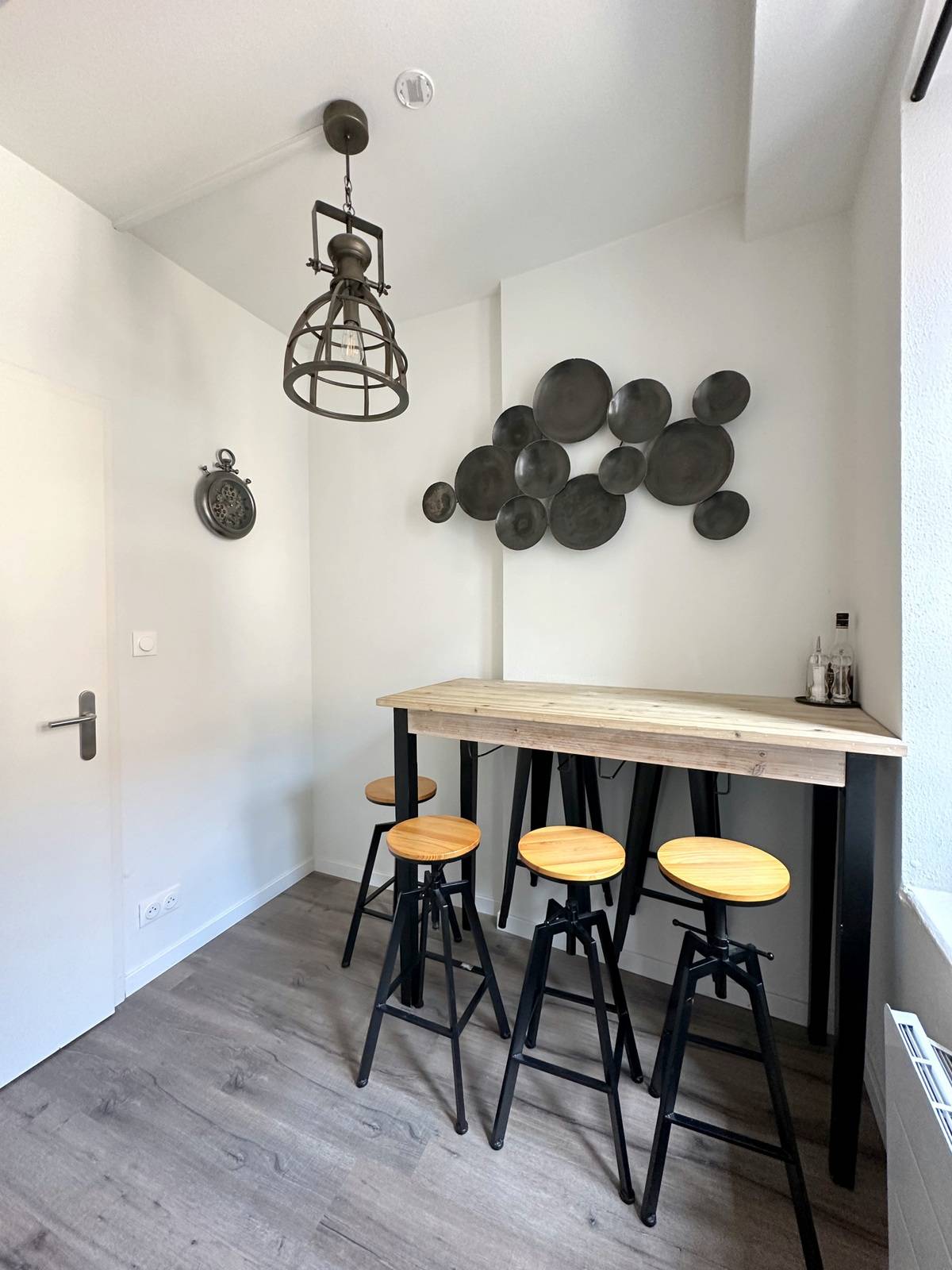 SOUS OFFRE - STRASBOURG CENTRE-VILLE HISTORIQUE – PLACE SAINT ETIENNE - APPARTEMENT 2 PIECES 42,61 m² – ENTIEREMENT RENOVE