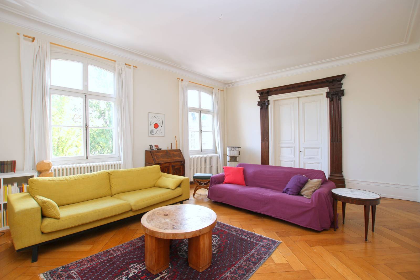 VENDU - Hyper centre dans un immeuble du 17ème siècle, magnifique appartement de maître