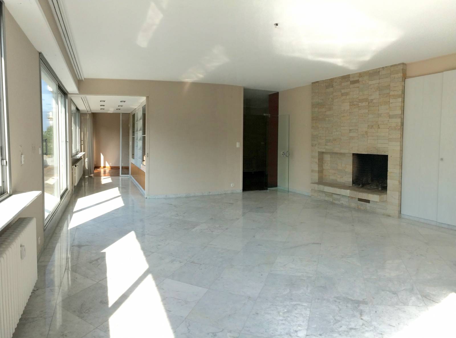 VENDU - CONTADES SUR PARC rue des Arquebusiers Attique 200 m² à rénover Terrasse sud Garage