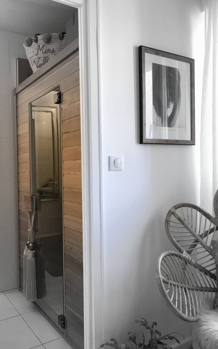 dégagement salle d'eau / sauna