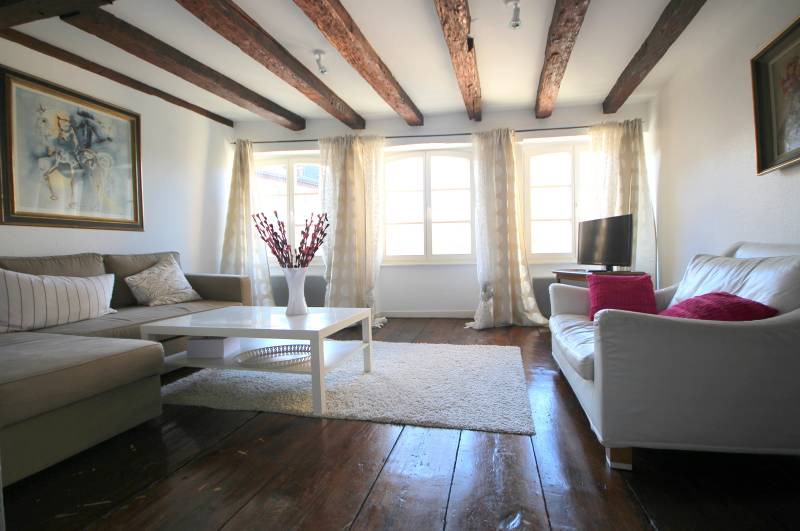 VENDU - CENTRE VILLE Place du Corbeau Appartement 3 pièces 62 m²