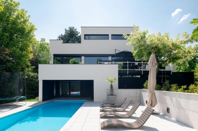 DEBUT ROBERTSAU - MAISON D’ARCHITECTE 259 M² -  TERRAIN 7,72 ARES -PISCINE-JACUZZI – 3 GARAGES