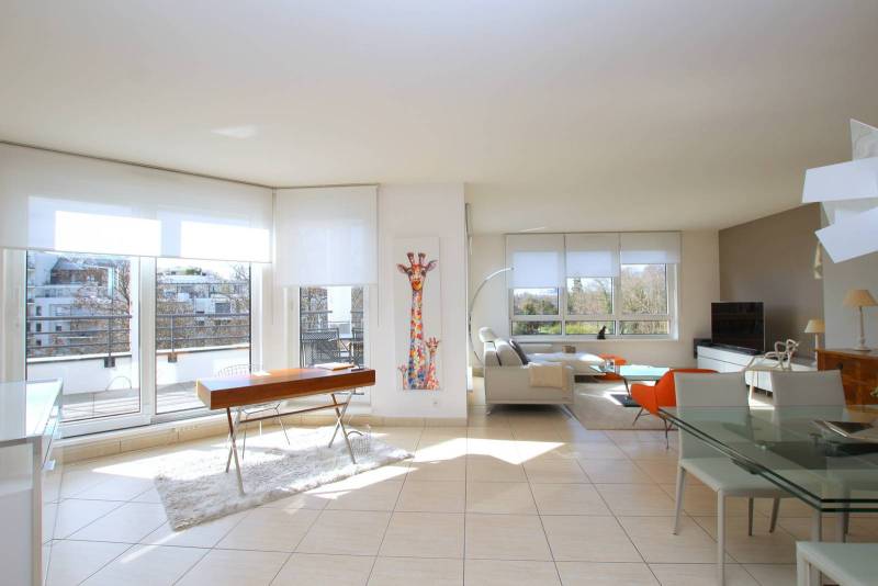 ORANGERIE – DERNIER ETAGE Rue Du Bon Pasteur – APP. Meublé 4 pièces - 129 m² – 4 Terrasses – 2 Garages