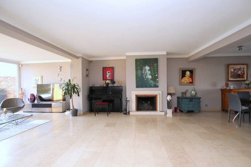 MUNDOLSHEIM – MAISON  AVEC PISCINE CHAUFFEE