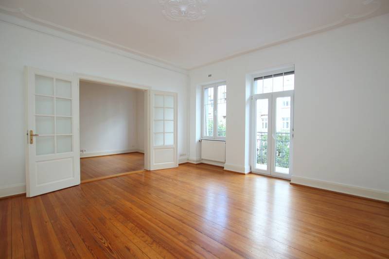 ORANGERIE - EGLISE SAINT MAURICE - APPARTEMENT 3 PIECES REPEINT 2 BALCONS