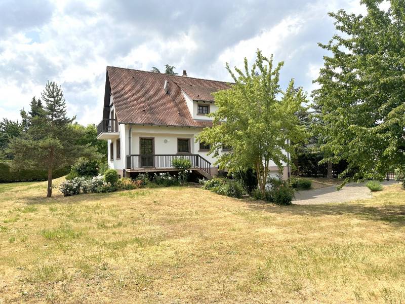LA WANTZENAU VILLAGE - MAISON 223 m² AVEC GRAND JARDIN ARBORE ET PAYSAGE 17 ARES