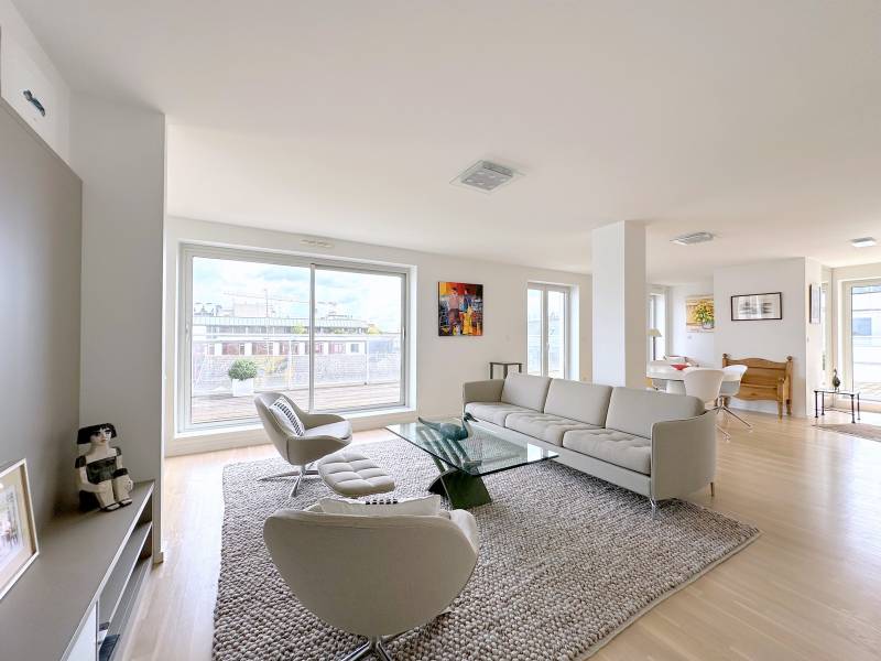 VENDU - STRASBOURG CENTRE PROX QUAIS – RESIDENCE « LE PLAZA » - ETAGE ELEVE - APPARTEMENT D’ANGLE 112 M² AVEC TERRASSE  38 M² - ASCENSEUR – CAVE